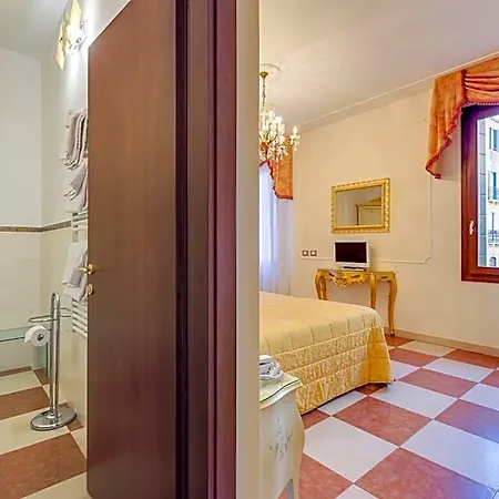 At Leonard Hotel Venedig