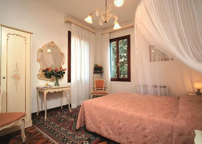 At Leonard Hotel Venetië