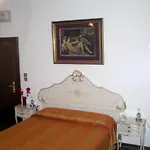 Ξενοδοχείο At Leonard *