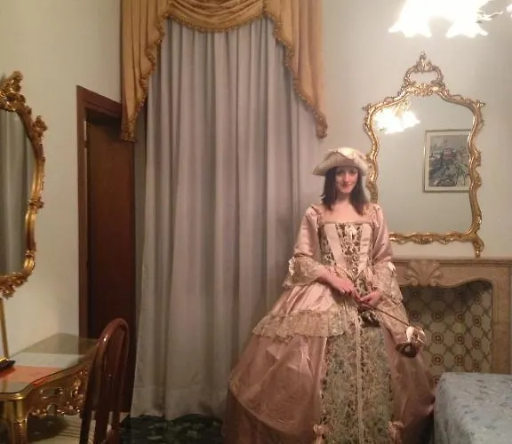 At Leonard Ξενοδοχείο Βενετία